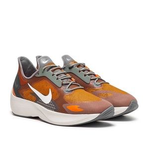 NIKE Vapor Street Peg *NEW* Never Worn